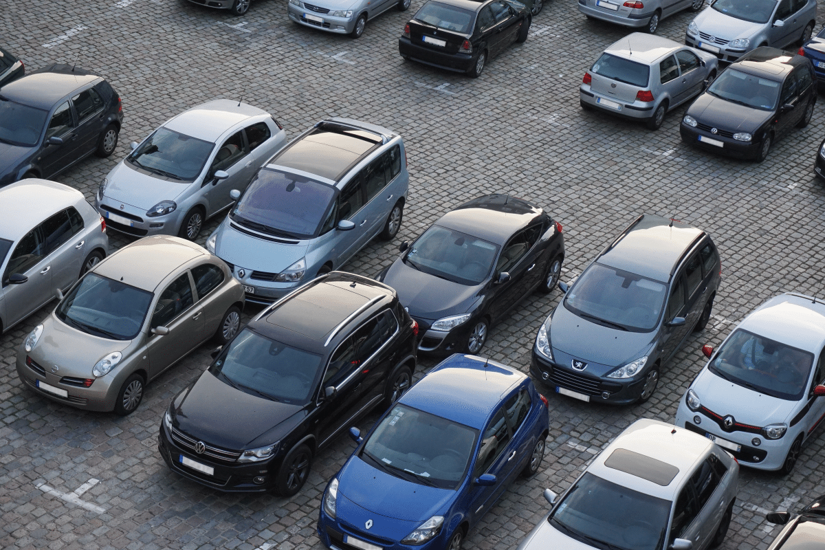 Nowe zasady dotyczące parkowania na węzłach przesiadkowych
